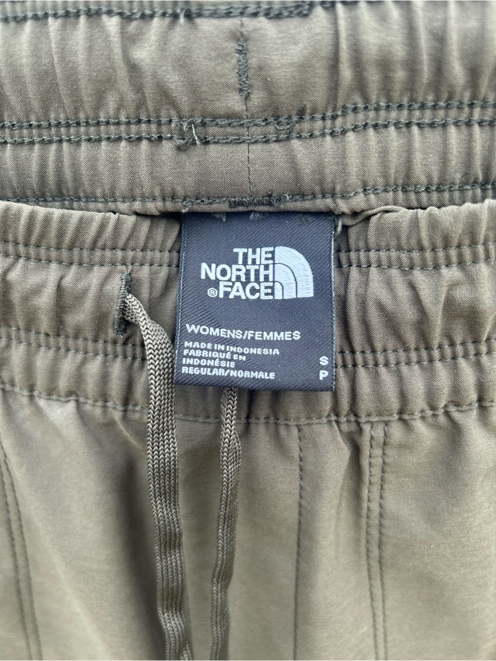 The North Face Women’s Olive Cargo Jogger Pants Size Small